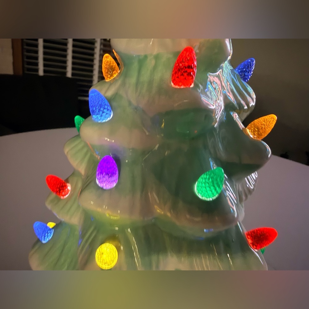 Mr. Christmas | Nostalgic Ceramic Light up Christmas Tree - Picture 14 of 14